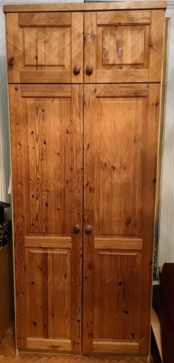Beiger Kasten 225x97x58 cm