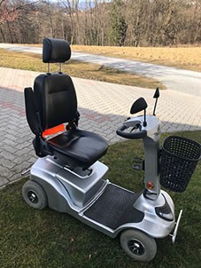 Behindertenfahrzeug