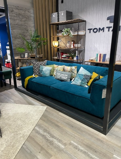 Super schne 2 Sofas, neuwertig um 1800,-